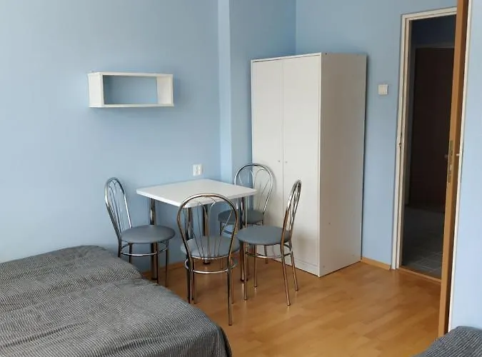 Familia Quarto em Acomodações Particulares