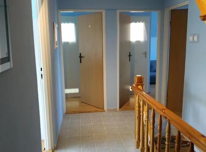 Familia Quarto em Acomodações Particulares *